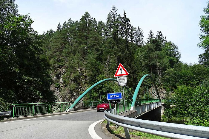 Naturlandschaft mit dem Cabrio genießen